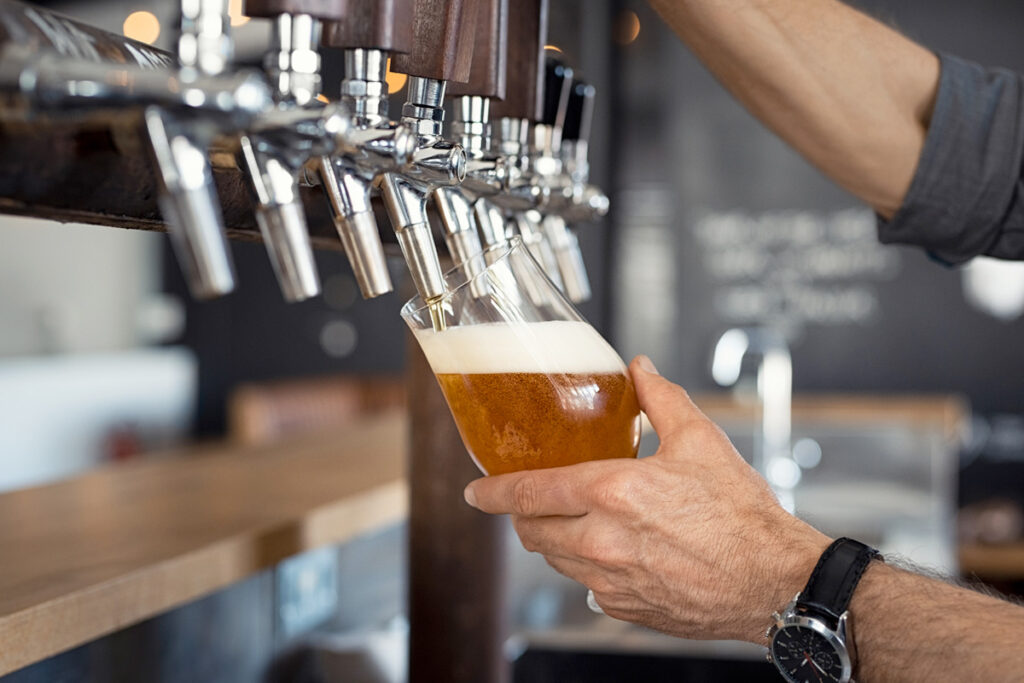 Vendre de la bière : quelle licence faut-il obtenir ?