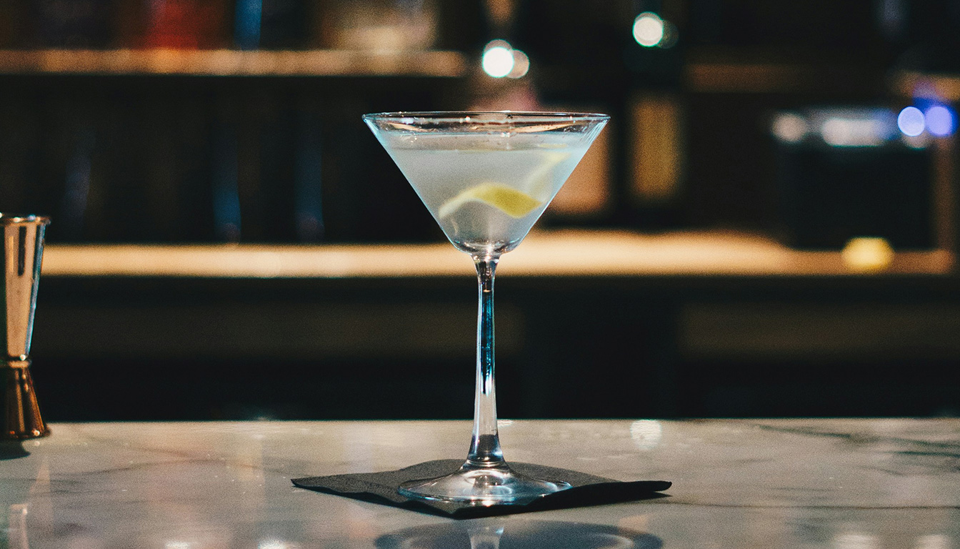Martini blanc : comment le servir, le boire et avec quoi l’accompagner
