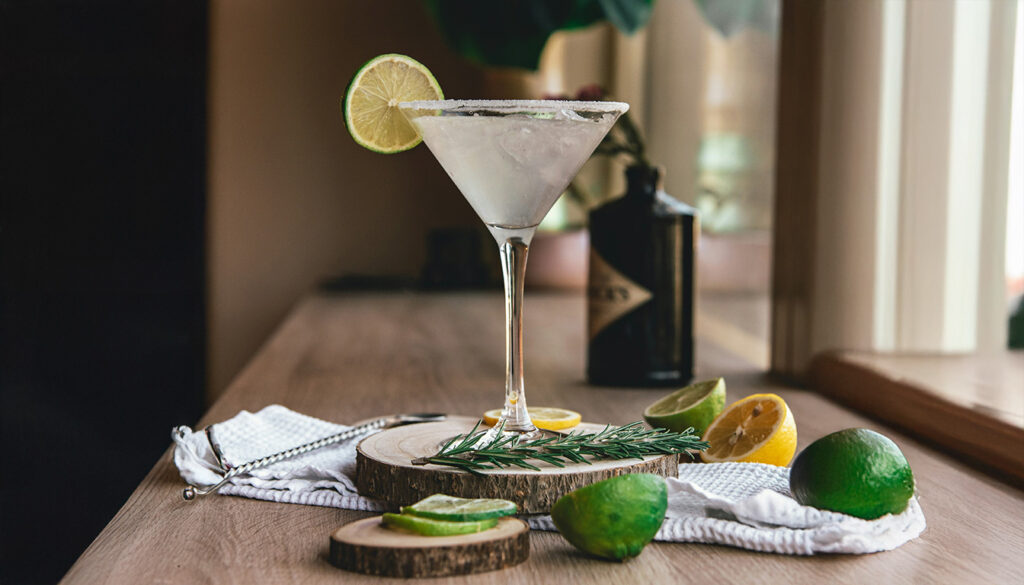 Découvrez le martini blanc : comment le servir, le boire et avec quoi l’accompagner