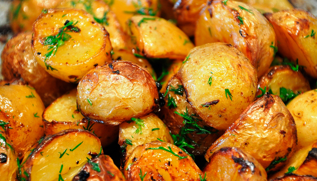 découvrez la recette des pommes de terre à la portugaise, un plat fondant au four aux saveurs authentiques et faciles à préparer.