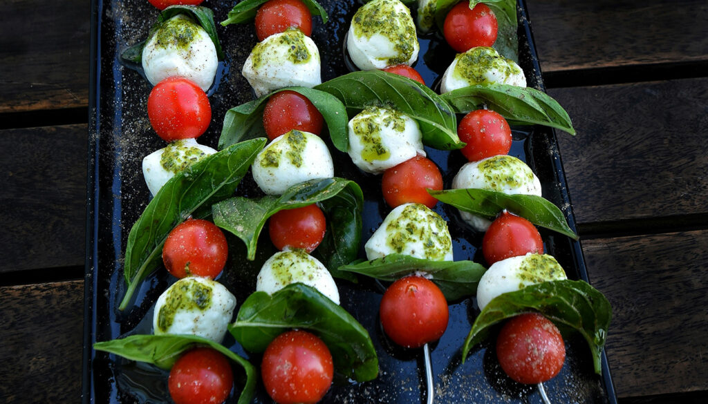 Brochette apéro à faire la veille : nos 12 recettes testées et les vins pour les accompagner
