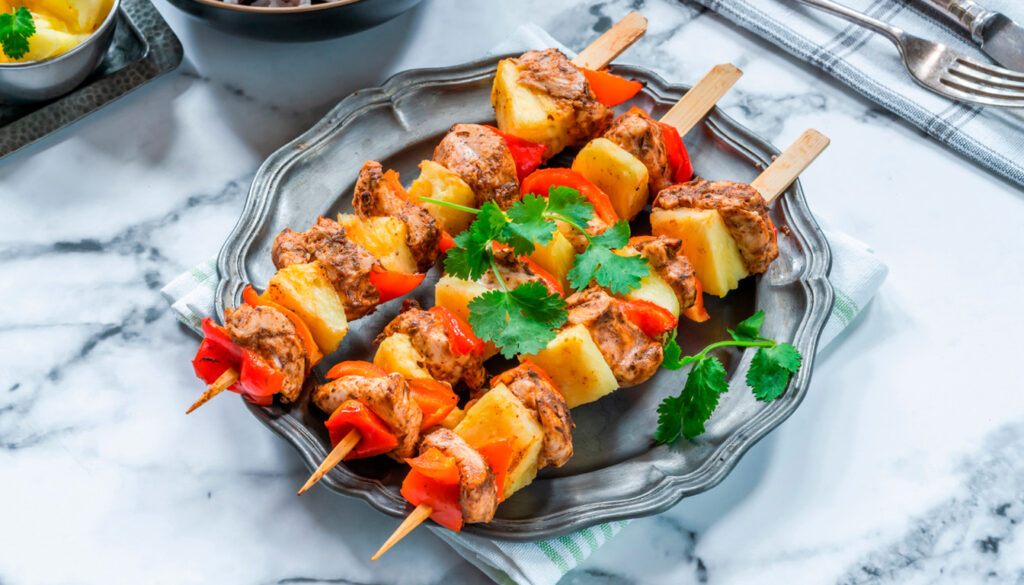 Brochette apéro à faire la veille : nos 12 recettes testées et les vins pour les accompagner