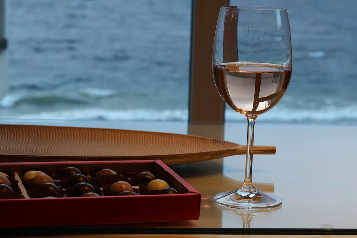 L’art de la dégustation : quand le chocolat rencontre les grands vins