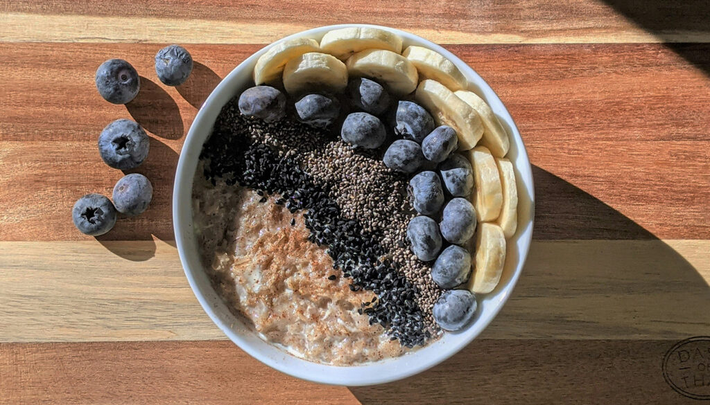 découvrez des alternatives aux flocons d'avoine pour vos recettes, avec des options adaptées à vos goûts et besoins nutritionnels.