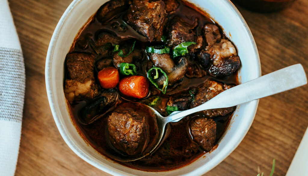 découvrez des idées de plats faciles pour 10 personnes, parfaits pour préparer des repas délicieux et sans stress à l'avance.