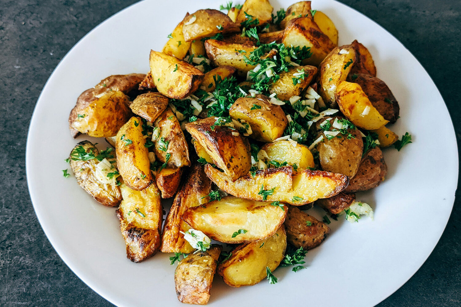 Pommes de terre rôties au four croustillantes : la technique inratable