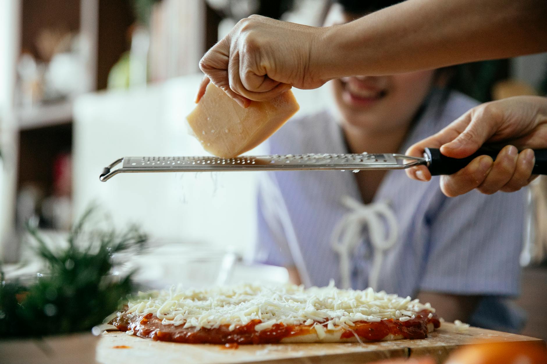 Fromage râpé enceinte peut-on en — femme enceinte râpe à fromage