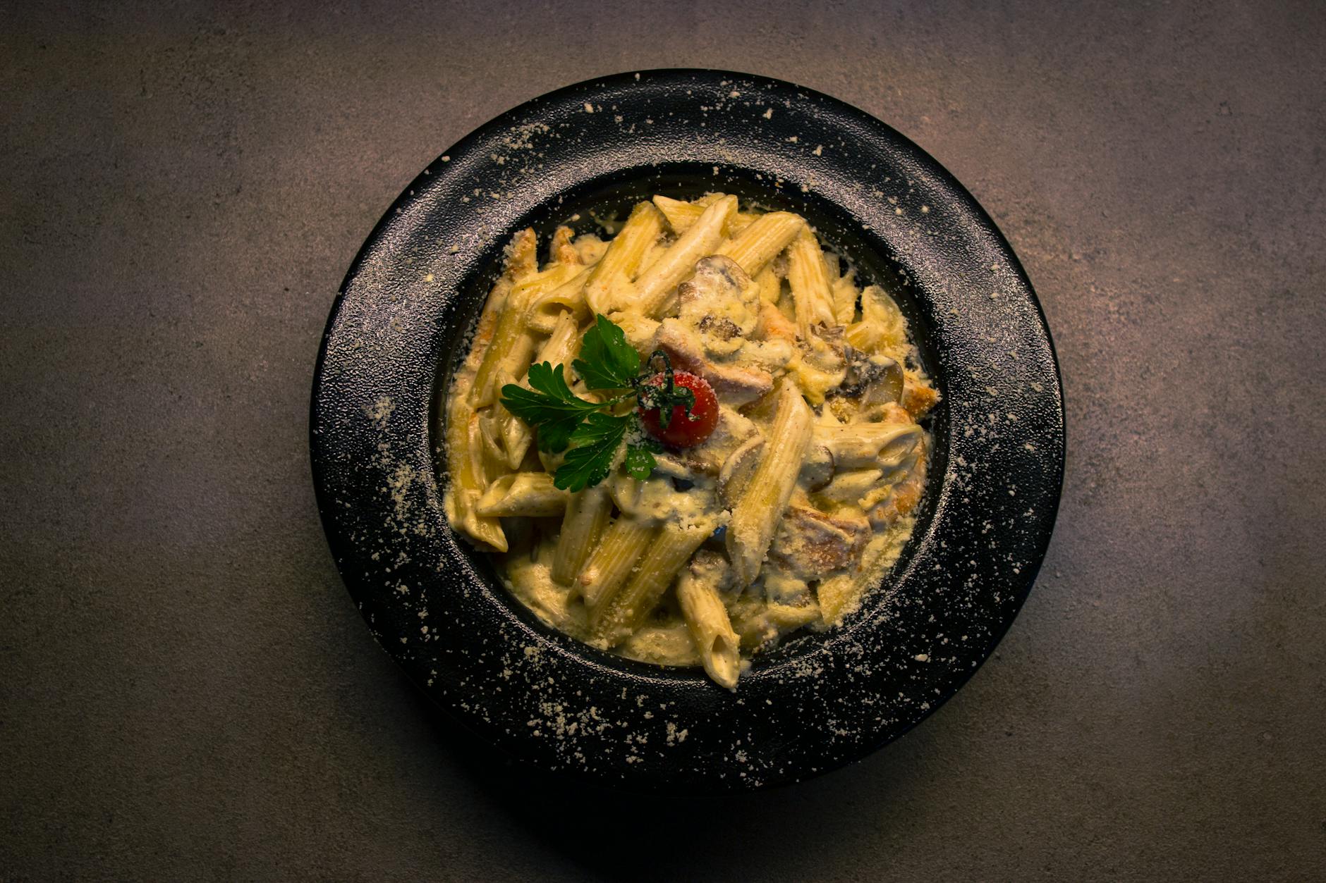 Sauce au roquefort : comprendre le fromage pour réussir la recette onctueuse — plat de pâtes sauce roquefort crémeuse