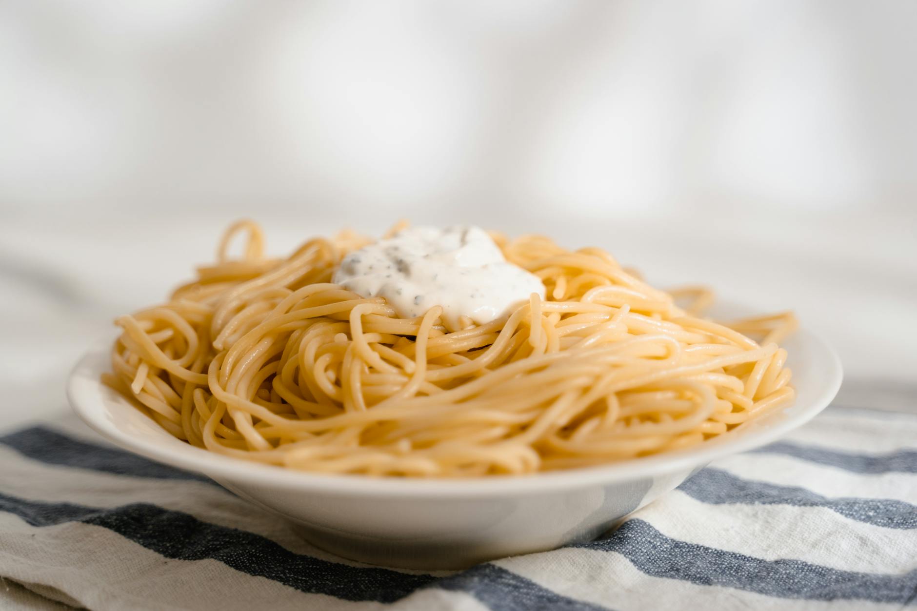 Sauce au roquefort la recette — plat de pâtes sauce roquefort crémeuse
