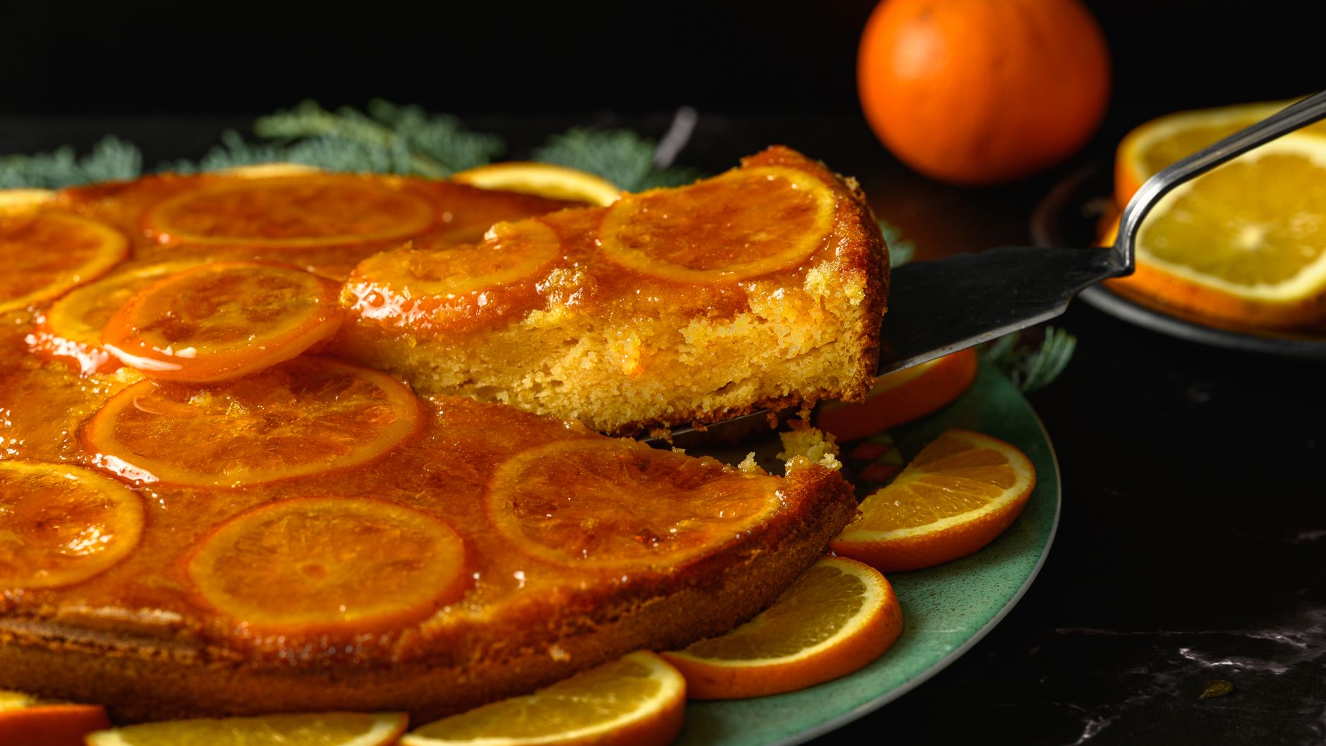 Gâteau à l’orange recette de — part de gâteau à l'orange avec glaçage