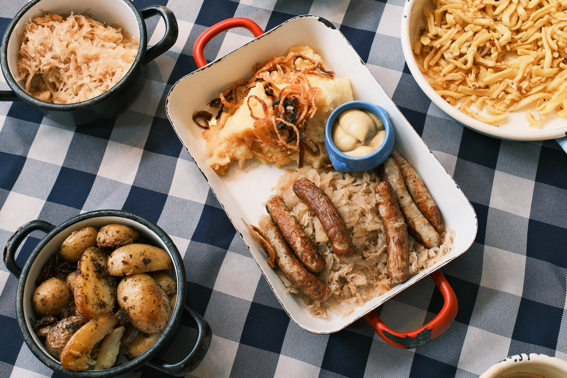 Réchauffer une choucroute les bonnes — choucroute vapeur avec saucisses
