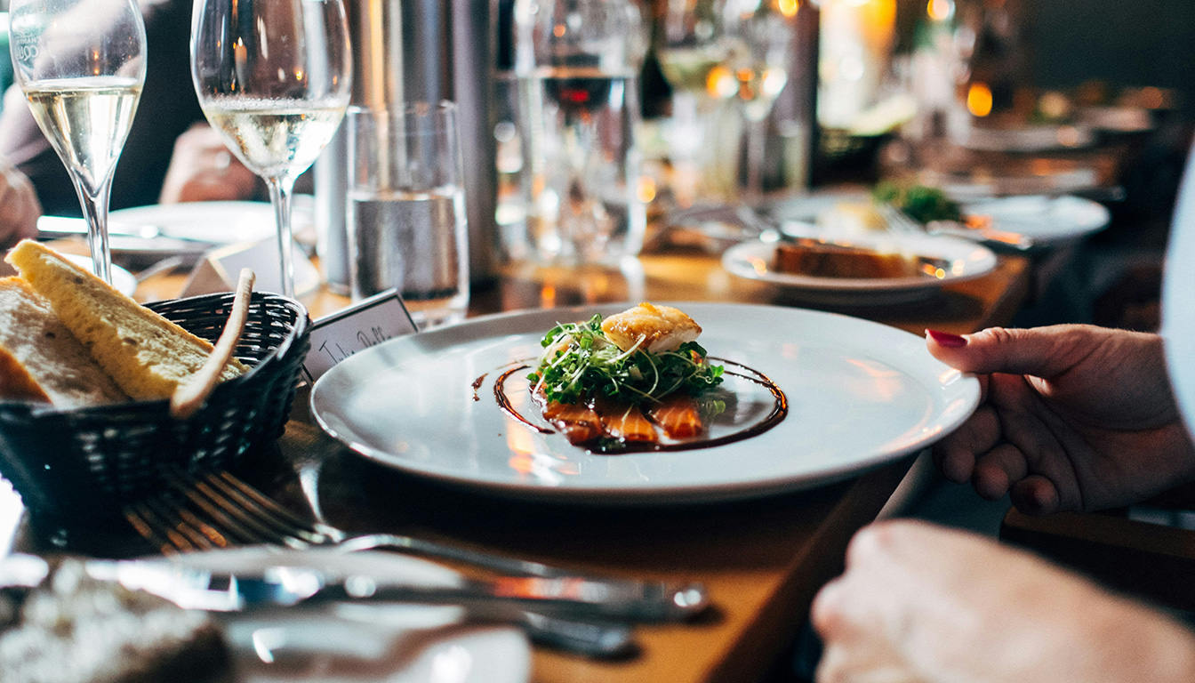 découvrez notre avis complet sur chomette, grossiste spécialisé en arts de la table pour les professionnels de la restauration. qualité, choix et service au rendez-vous pour vos besoins pro.
