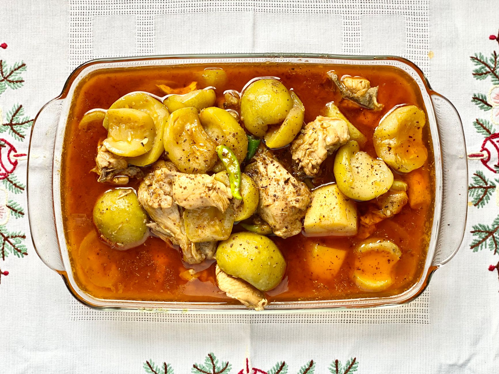 Peut-on faire un poulet au vin jaune la veille sans perdre en goût ? — poulet cuit au vin jaune